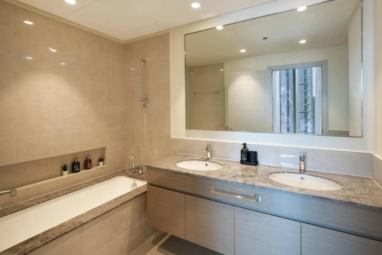 Chic 2-Bedroom Downtown Gem Dubaj 0*,  Zjednoczone Emiraty Arabskie